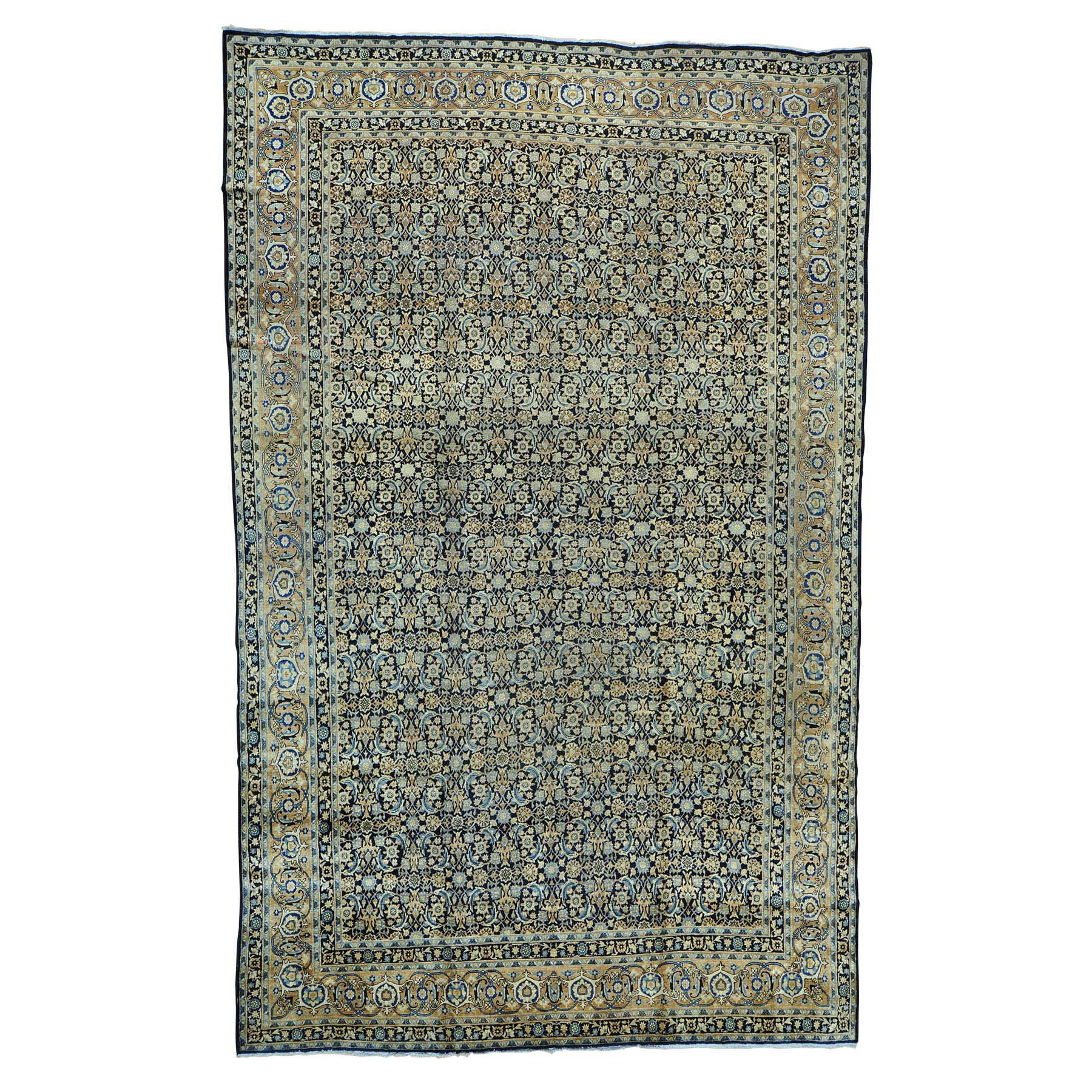 Traditional Wool Hand-Knotted Area Rug 10'10